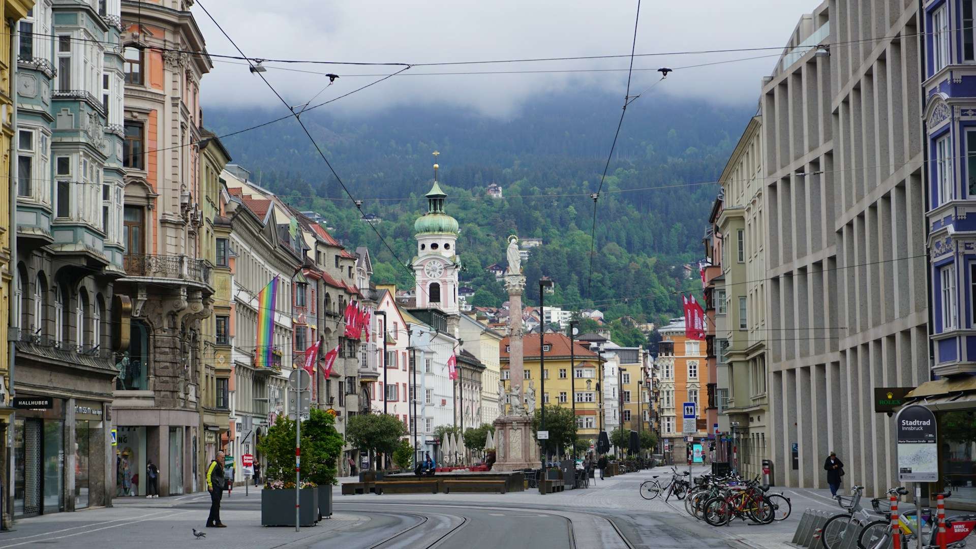 Hotels in Tyrol, Austria — Alpine scenery, mountain resorts, skiing, hiking, and Innsbruck city views