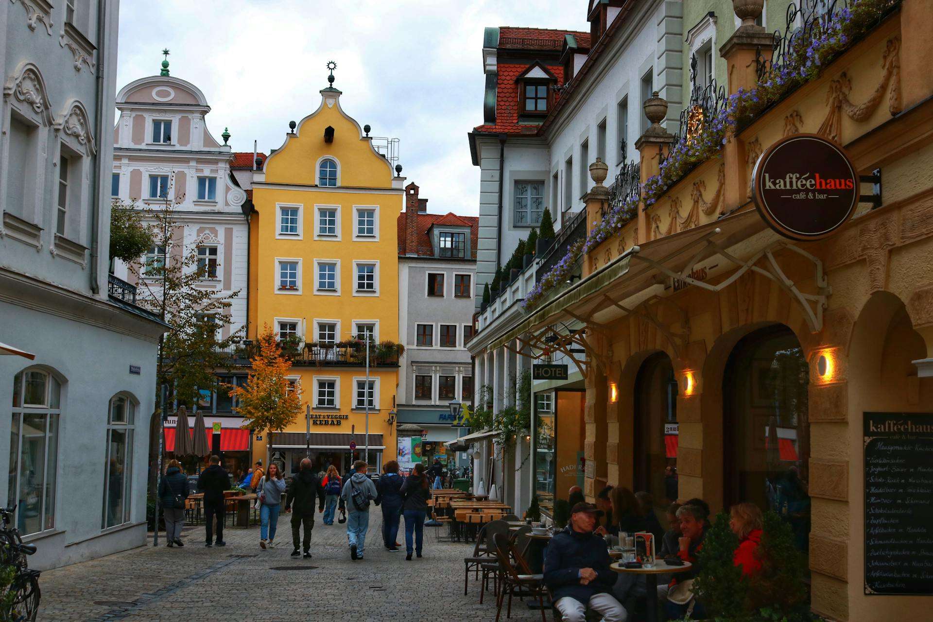 Hotels in Carinthia, Austria — lake holidays, mountain scenery, spa stays, and relaxed southern Austrian travel