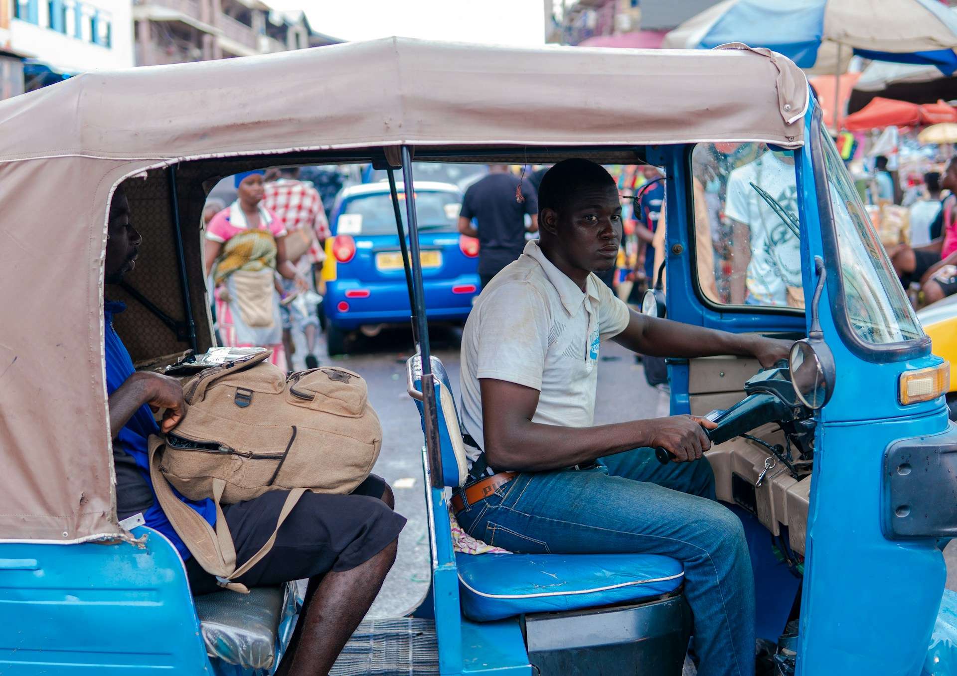 Hotels in the Ashanti Region — Kumasi market districts, palace quarters and inland cultural hotel planning