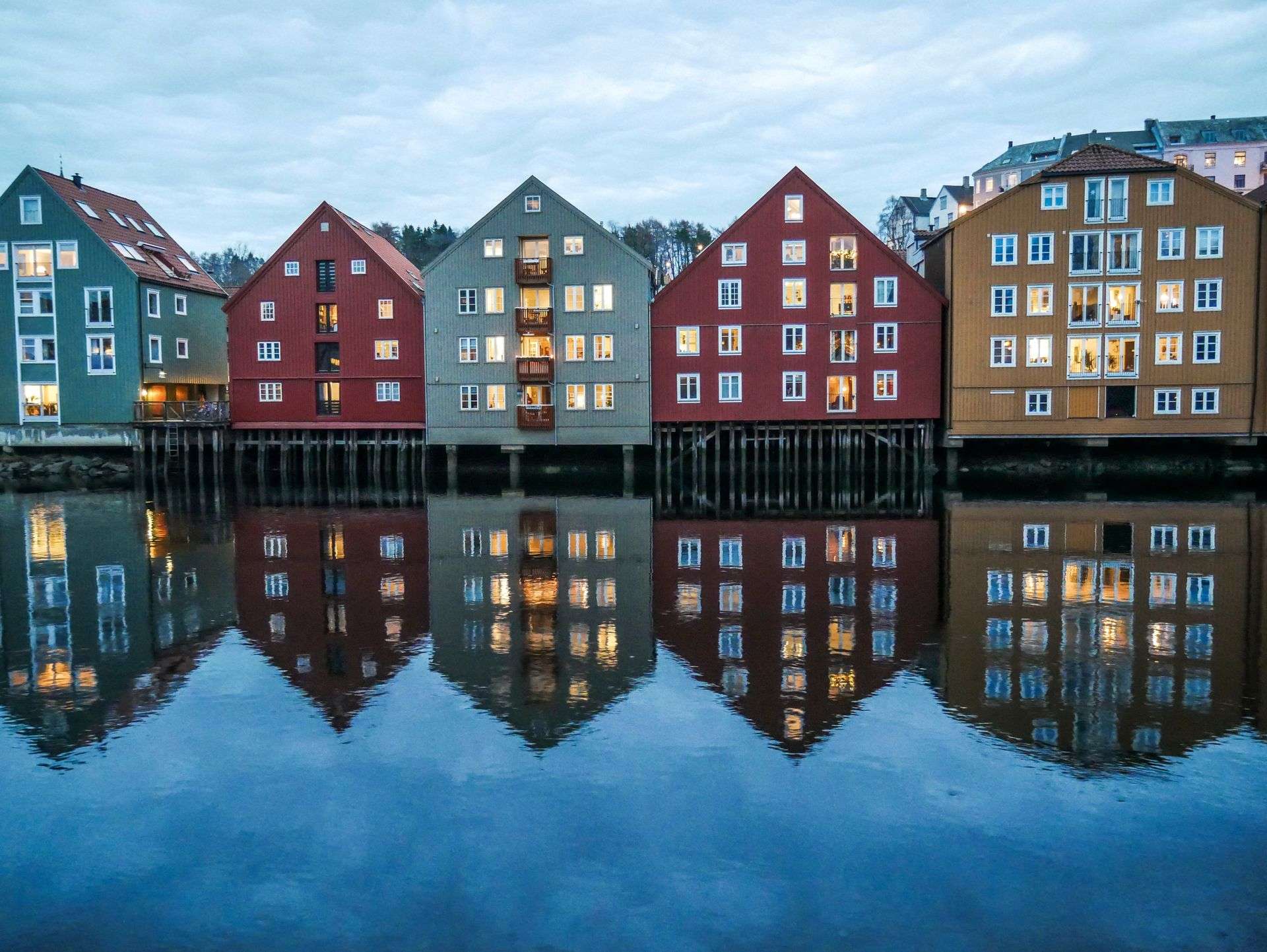 Hotels in Trondheim Region — Nidaros Cathedral quarters, Bakklandet wooden lanes, riverfront districts and central Norway heritage planning