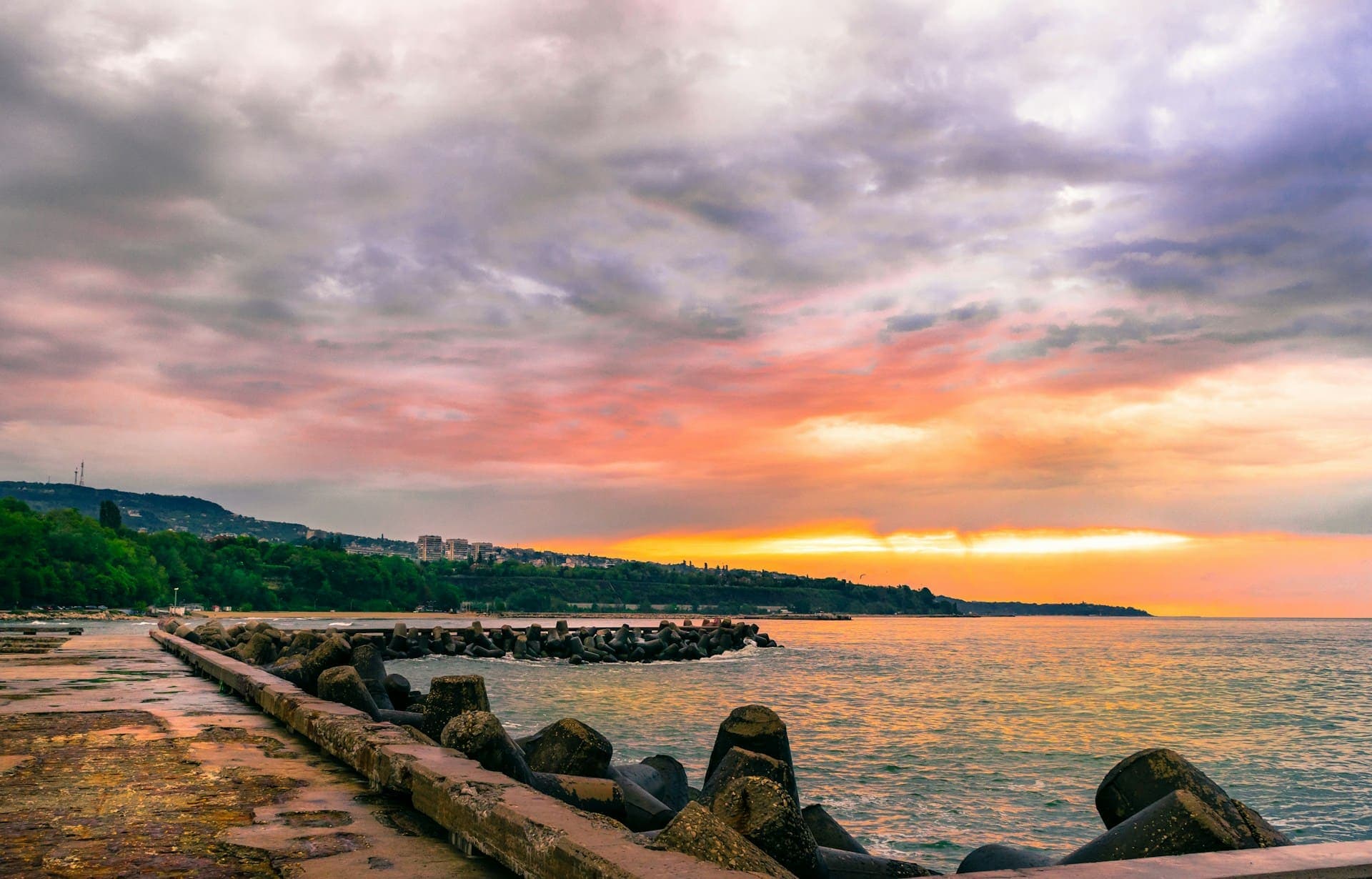Hotels on Bulgaria's Black Sea Coast — Varna city beaches, sea gardens, seaside hotels, and summer coastal stays