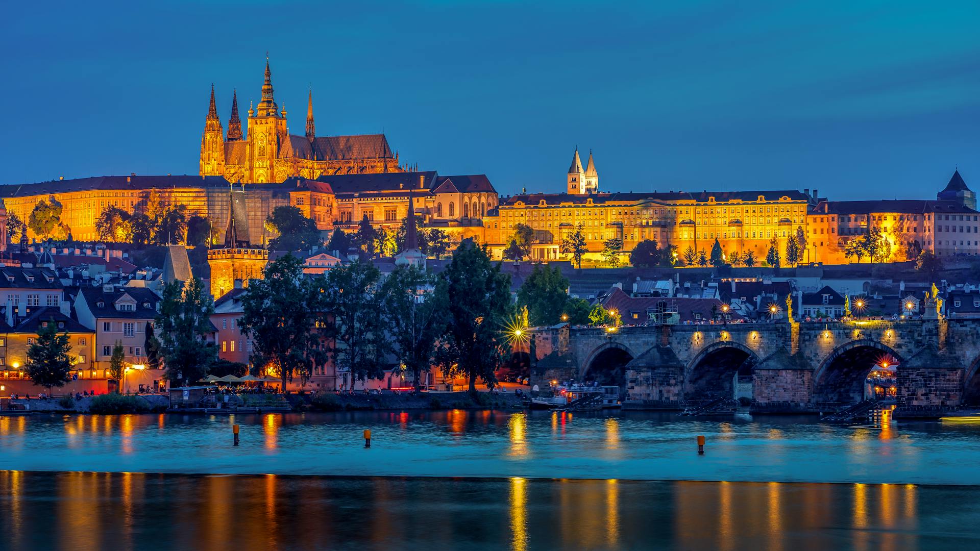 Prague, Czech Republic destination header