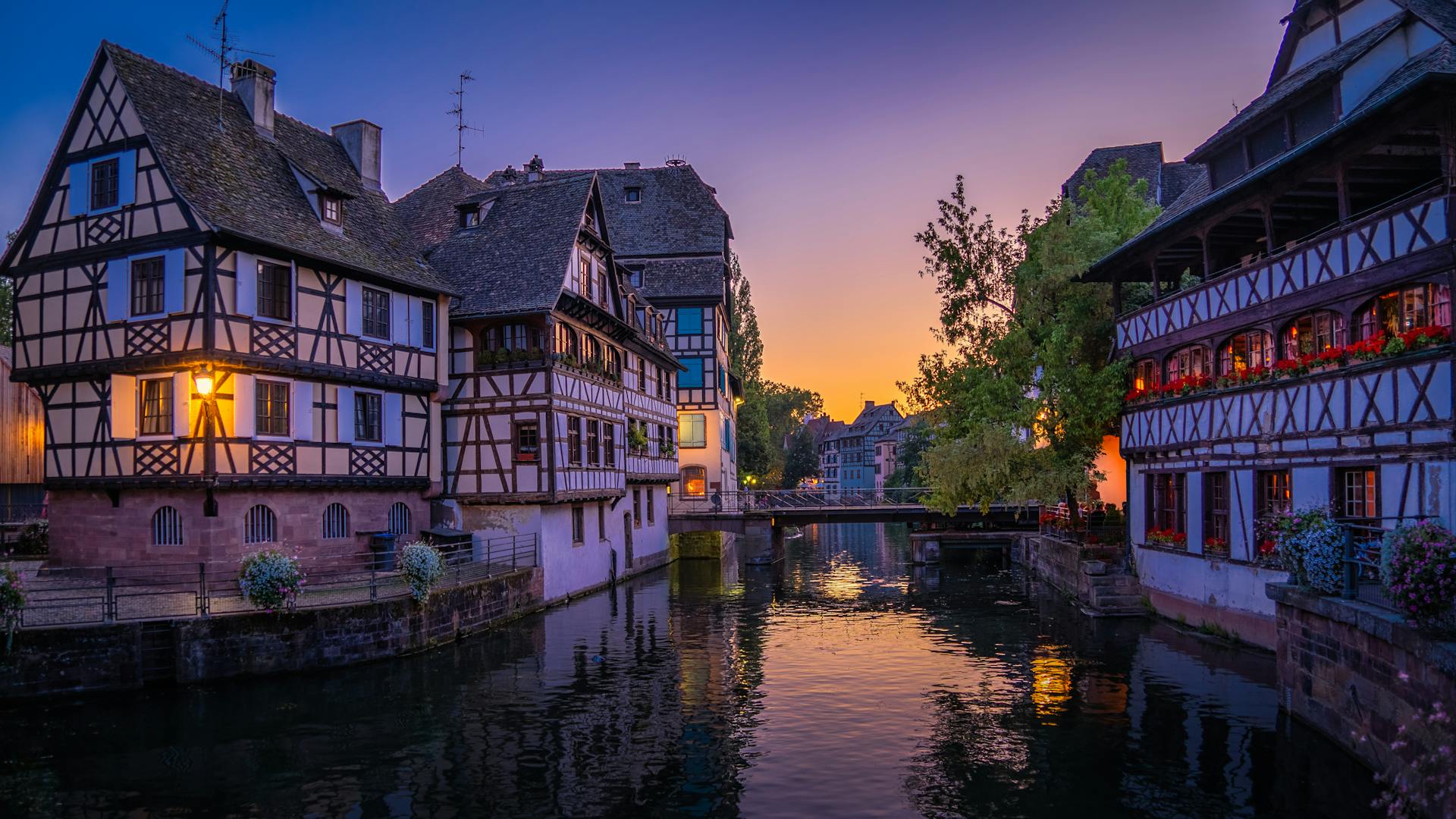Strasbourg, France destination header