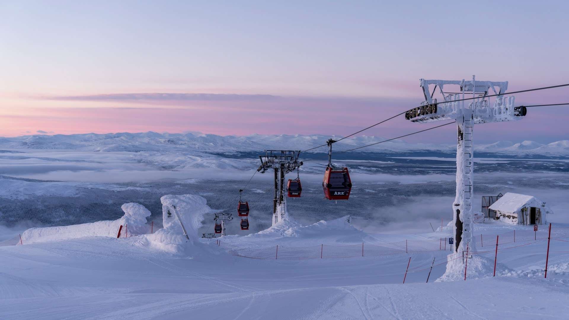 Hotels in Sweden's Mountains — Åre village bases, Jämtland scenery, mountain-lake routes and active travel planning across alpine-style Sweden