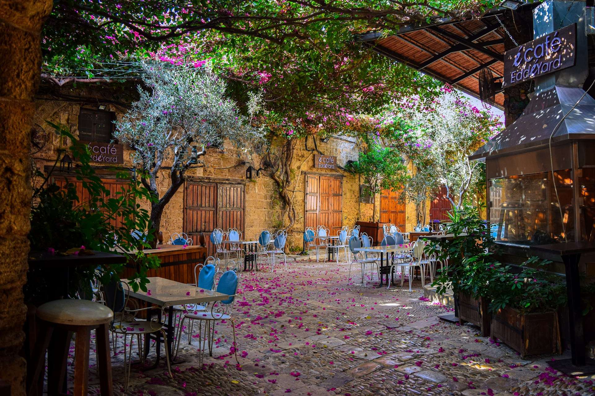 Hotels on Lebanon's Northern Coast — Byblos historic harbour districts, Batroun coastal quarters and northern Lebanon hotel planning