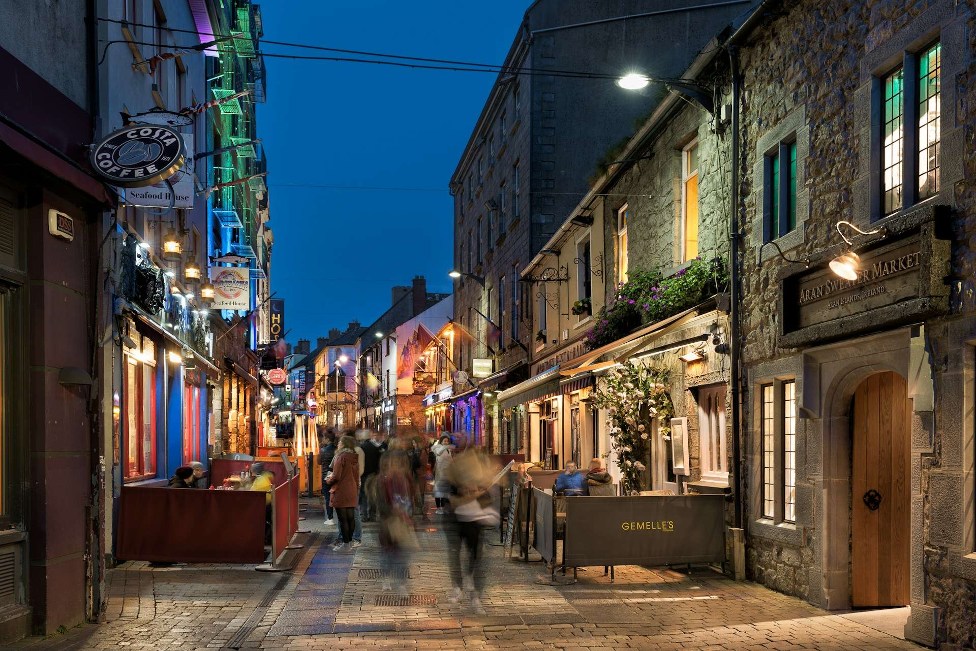 Hotels in Galway & Connemara — Galway city centre, harbour districts, Connemara bays, Kylemore routes and Atlantic edge landscapes