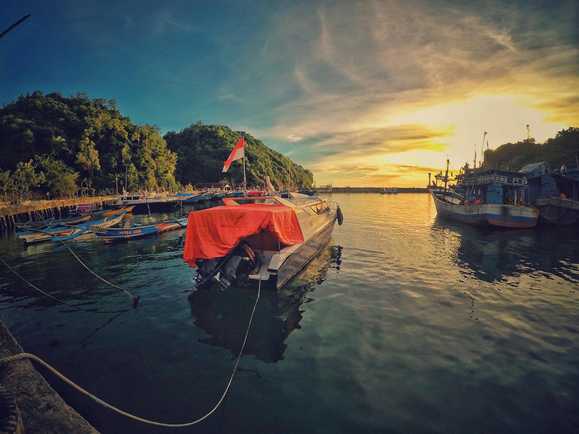 Labuan Bajo, Indonesia destination header