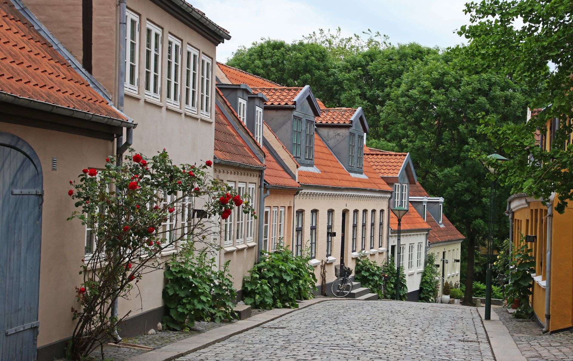 Hotels in Funen — Odense old town, Hans Christian Andersen quarter, Funen manor routes, island countryside and bridge links to Jutland and Zealand