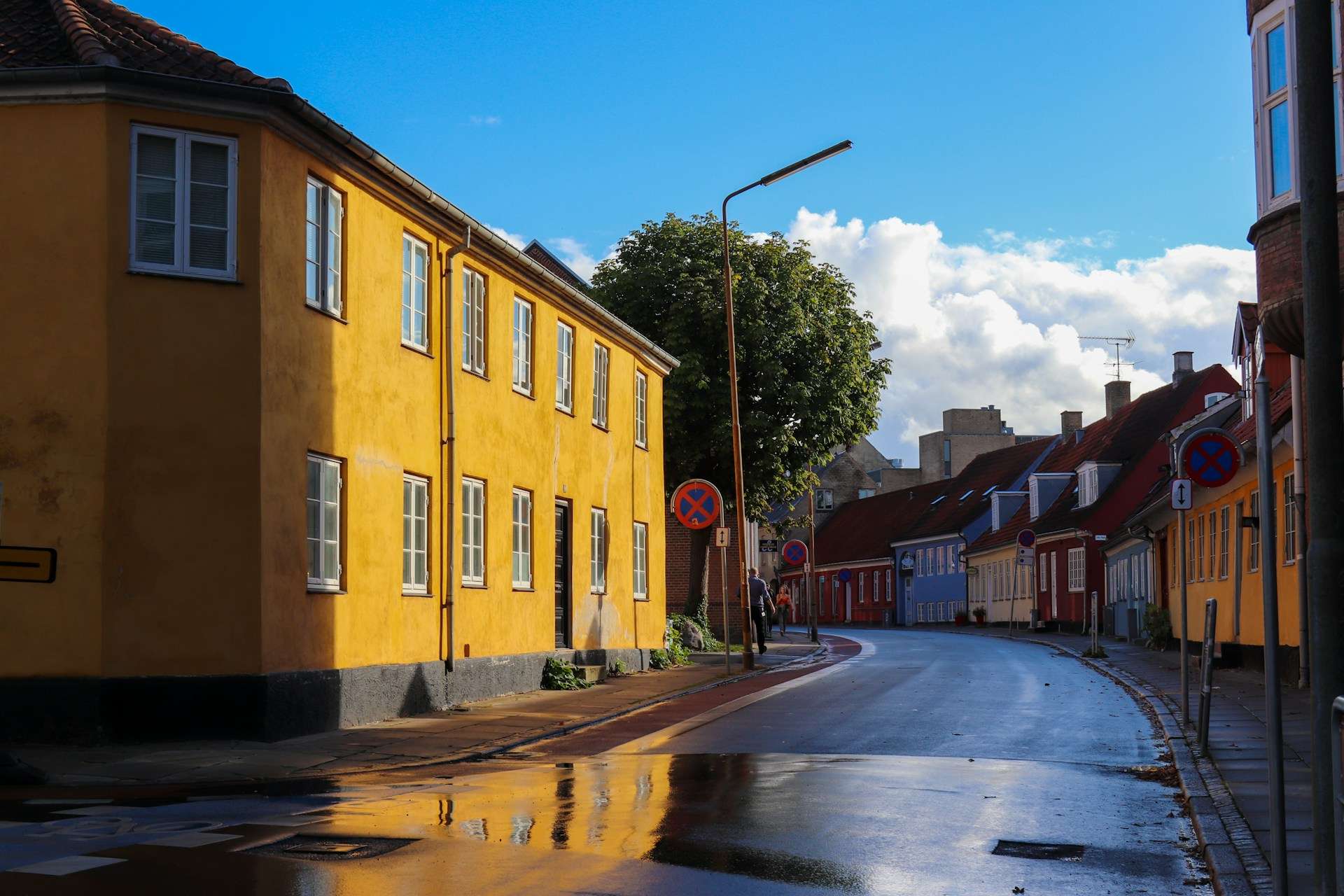Hotels in Zealand — Roskilde cathedral and Viking ships, Elsinore Kronborg, castle towns, coastal escapes and Copenhagen rail links