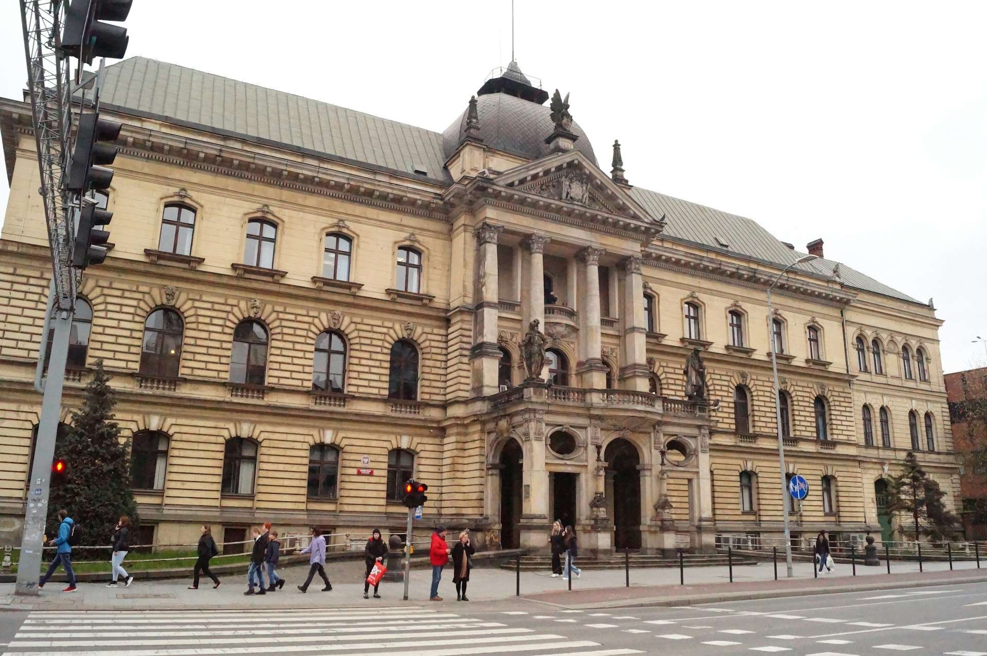 Hotels in Northern Poland — Szczecin harbour districts, Pomeranian lake routes, medieval town stops, cross-border touring and broader north-west Poland travel
